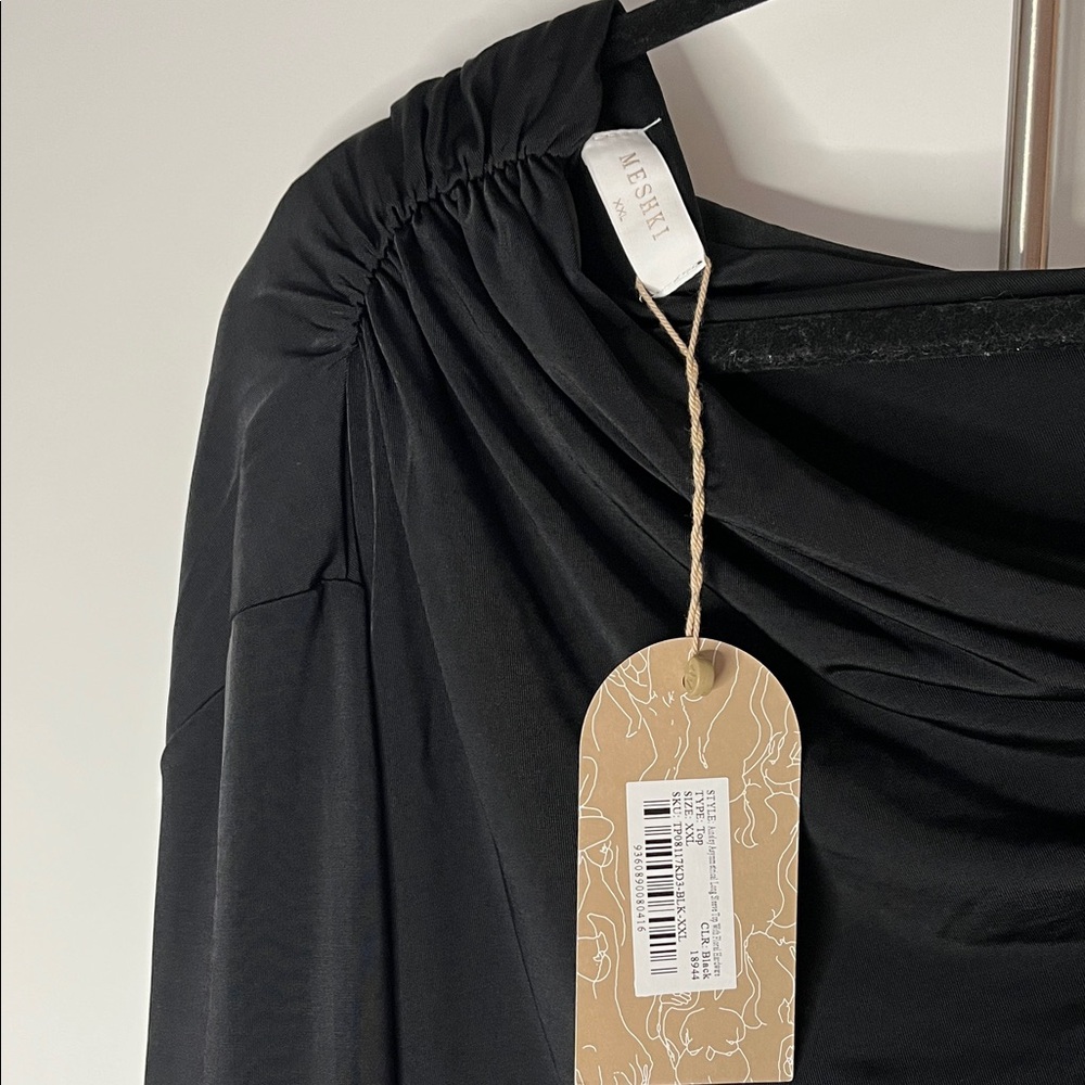 Meshki Ainsley Asymmetrical Long Sleeve Top With Floral Hardware - Black - Picture 3 of 6